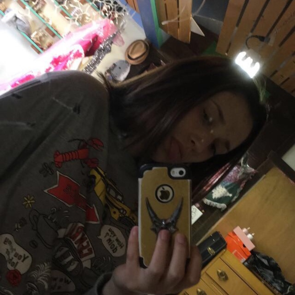 Meet your Posher, Julia